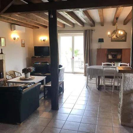 Hébergement de vacances Champêtre Avec Climatisation Et Jardin En Auvergne - Fr-1-489-227 *