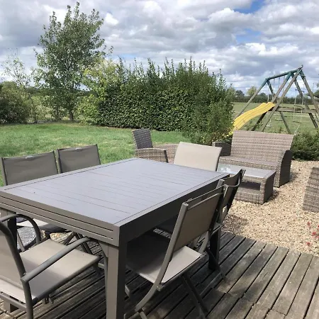 Champetre Avec Climatisation Et Jardin En Auvergne - Fr-1-489-227 Casa vacanze *