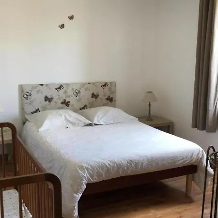 Champêtre Avec Climatisation Et Jardin En Auvergne - Fr-1-489-227 Hébergement de vacances Le Bouchaud