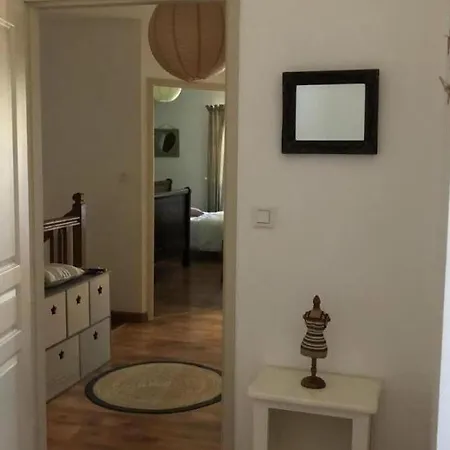 Hébergement de vacances Champêtre Avec Climatisation Et Jardin En Auvergne - Fr-1-489-227